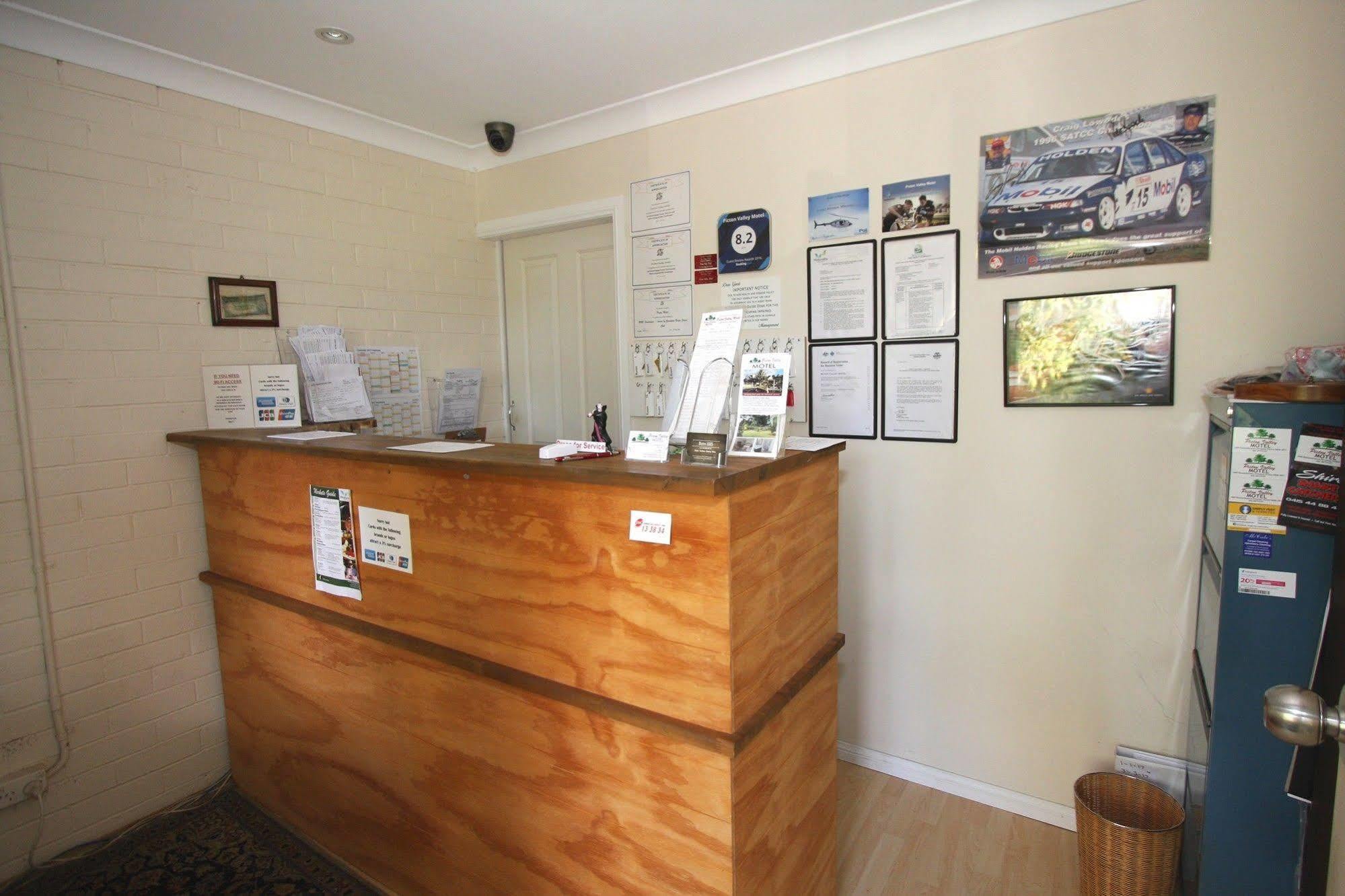 Picton Valley Motel Australia Exteriör bild