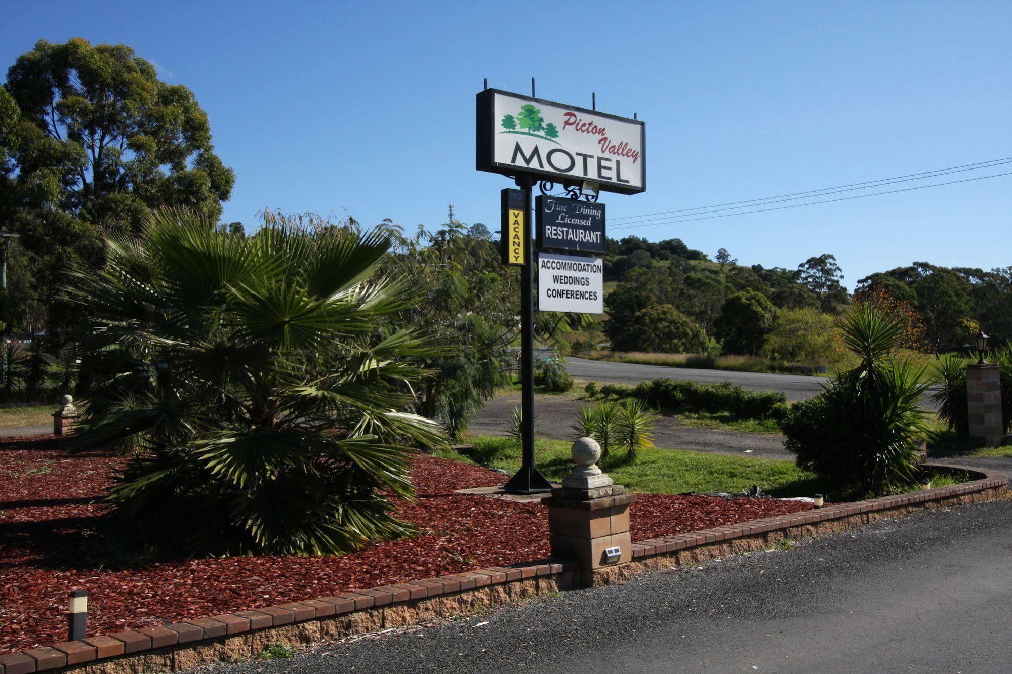 Picton Valley Motel Australia Exteriör bild